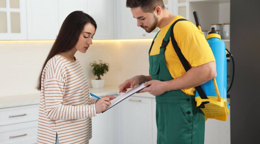 Professional pest control services in Apollo